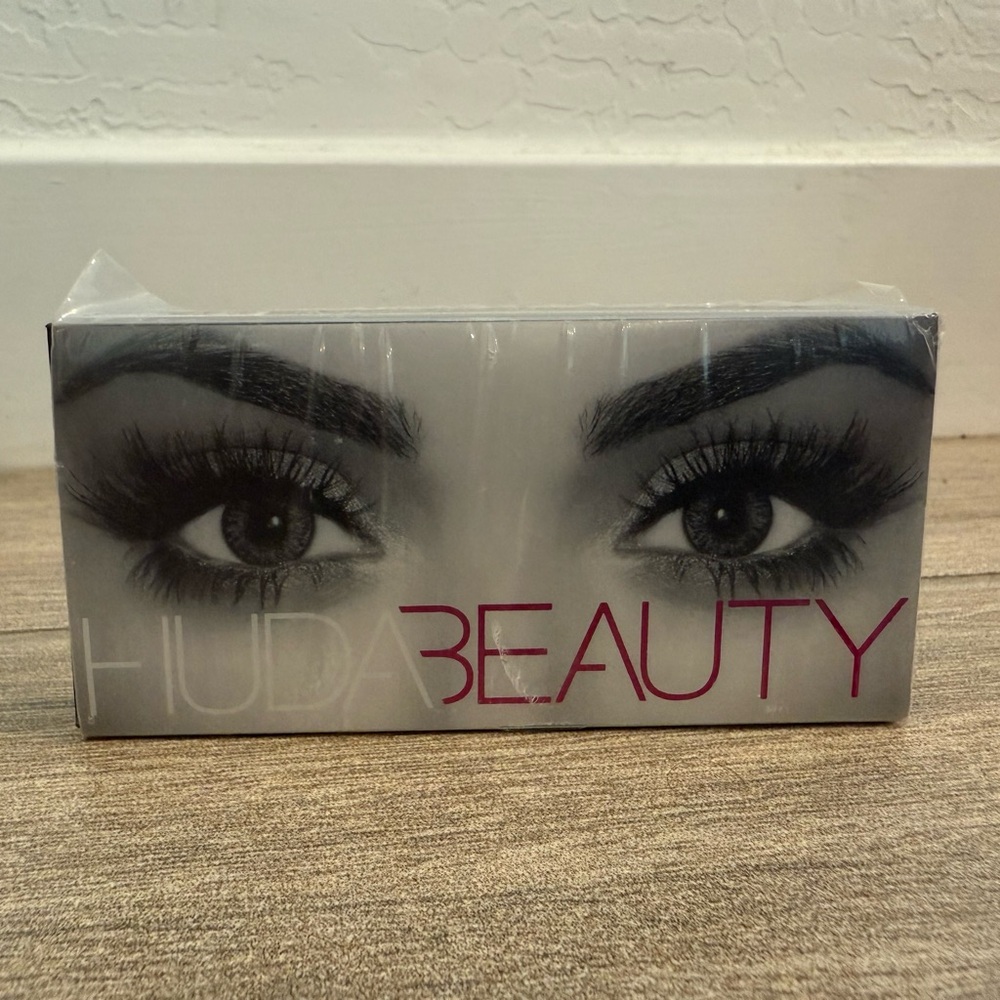 HUDA BEAUTY Lana #10 Dramatic Lash Set - Black
